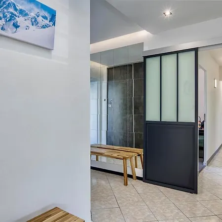 Apartamento Coliving - Silva Bedroom - Convenient & Near Cern *