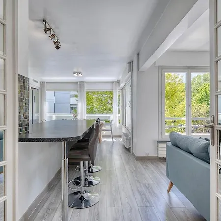 Apartamento Coliving - Silva Bedroom - Convenient & Near Cern